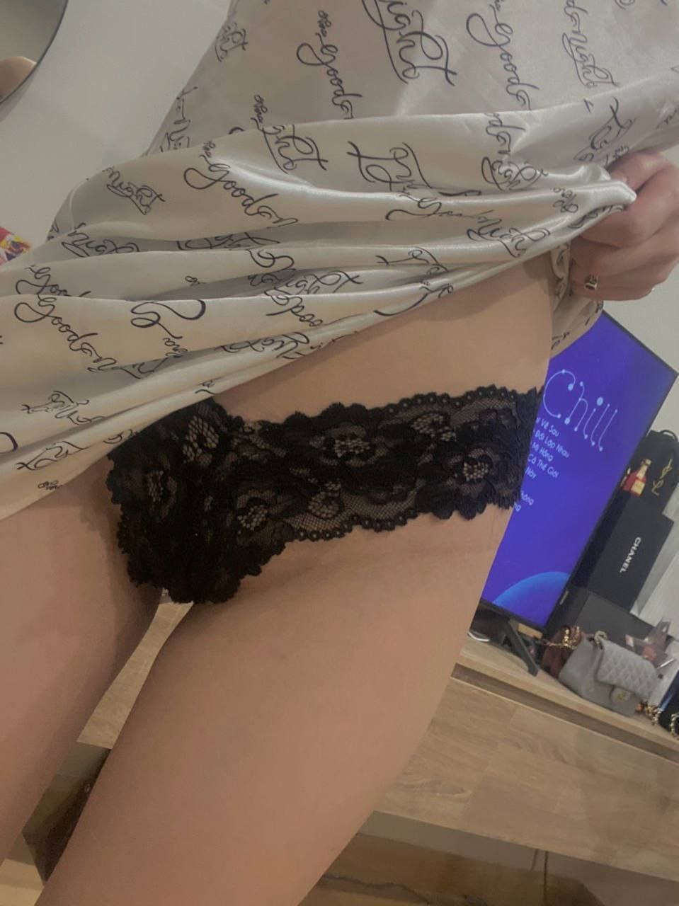 Ca sĩ casting cảnh sex đầu tiên của cô nàng xinh đẹp